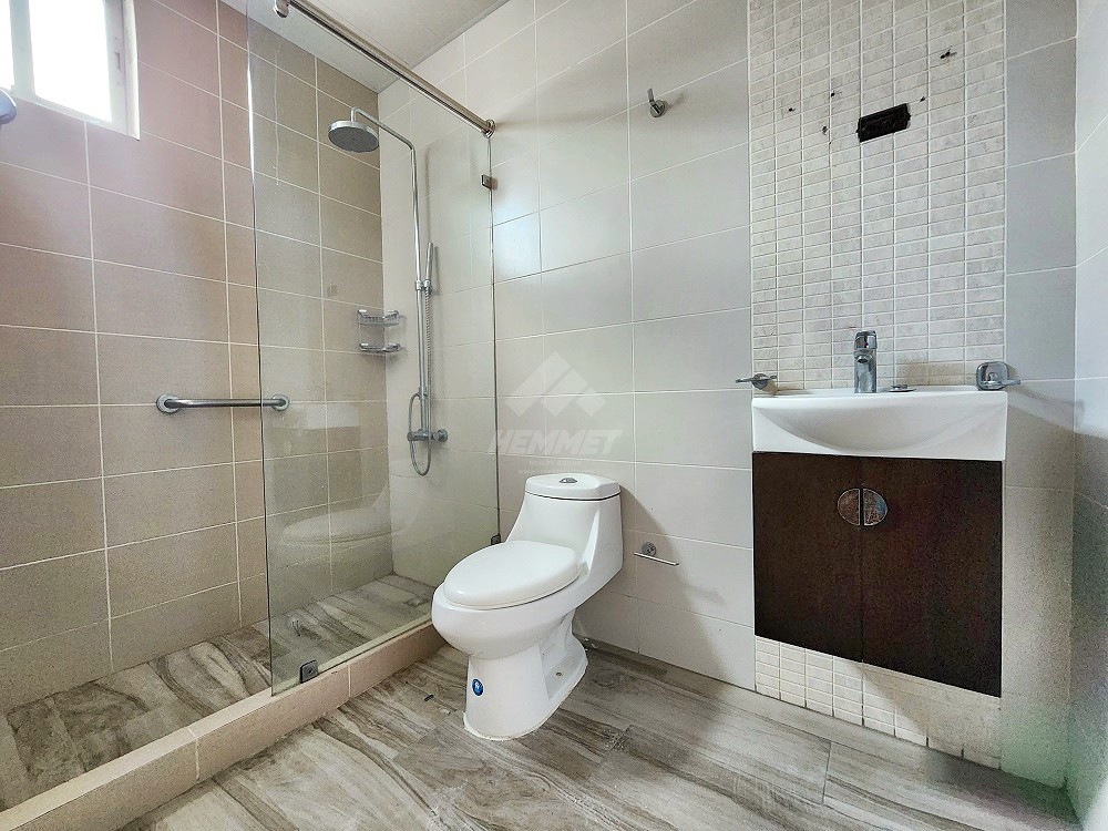 apartamentos - TORRE ASCENSOR PLANTA FULL Y PARQUEO TECHADO CERROS GURABO STGO.  4