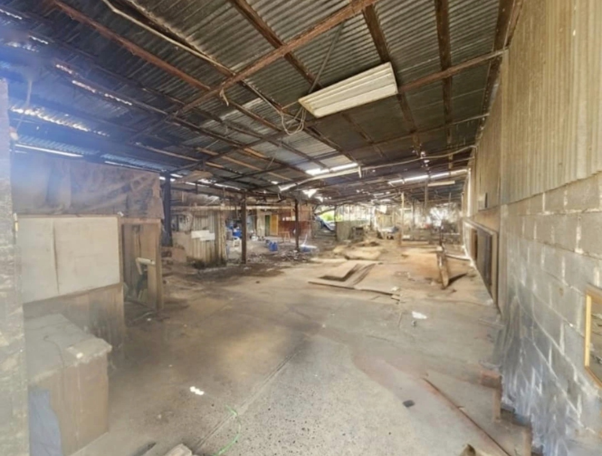 oficinas y locales comerciales - Nave céntrica en ozama 1