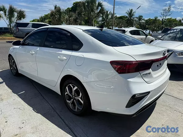carros - Kia Forte LXS 2020 6