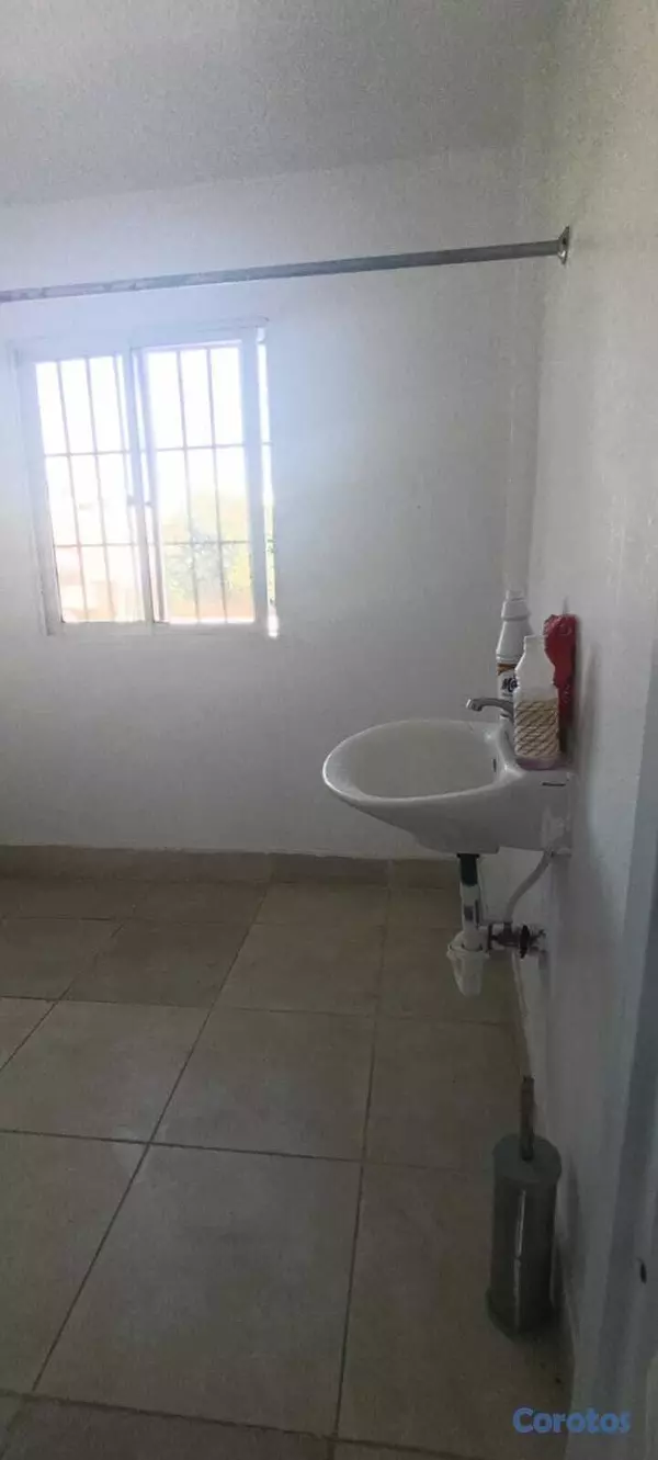 oficinas y locales comerciales - Vendo Excelente Local, 105mts, 2do nivel, Punto Comercial 13