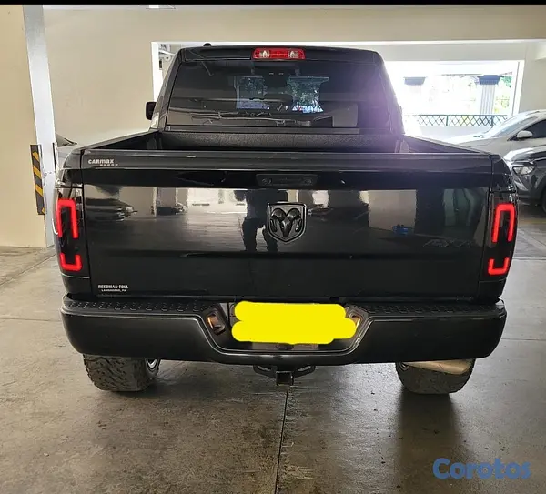 jeepetas y camionetas - Dodge 1500 Ram ST,  2018 Black Express, 4x4 8