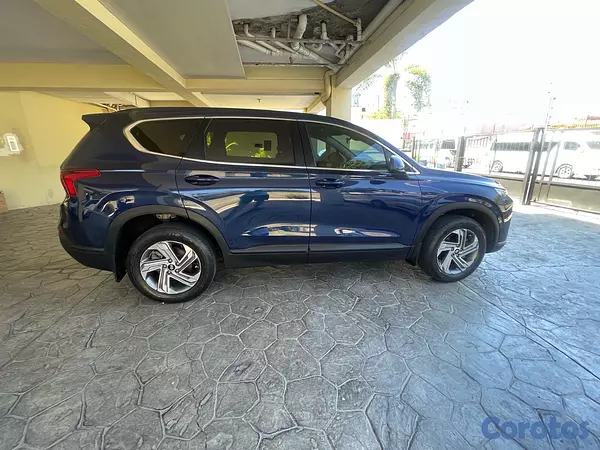 jeepetas y camionetas - Hyundai Santa Fe SE 2022 2