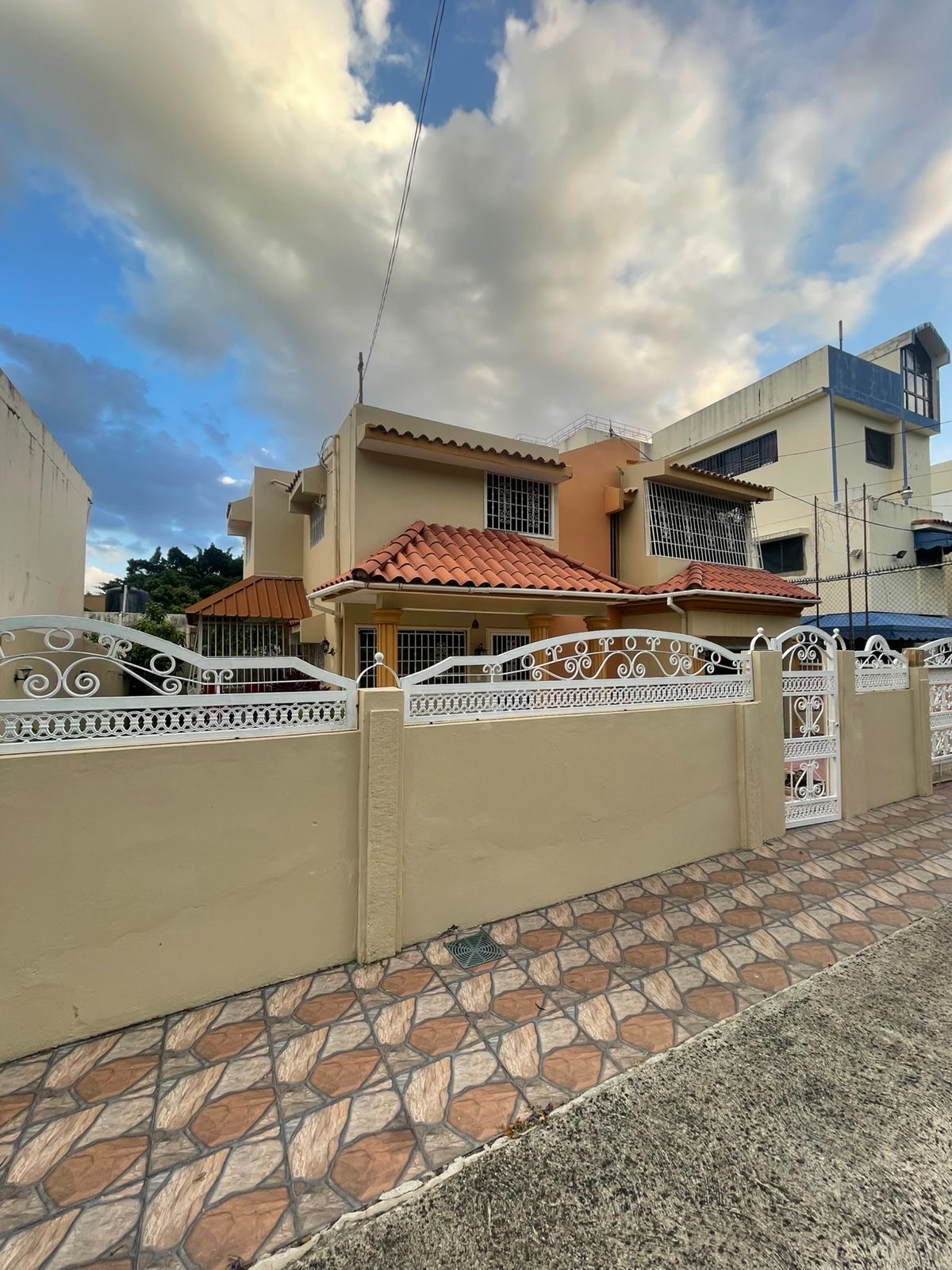 casas - Casa en venta en Gacela Ave. José Contreras Precio 1