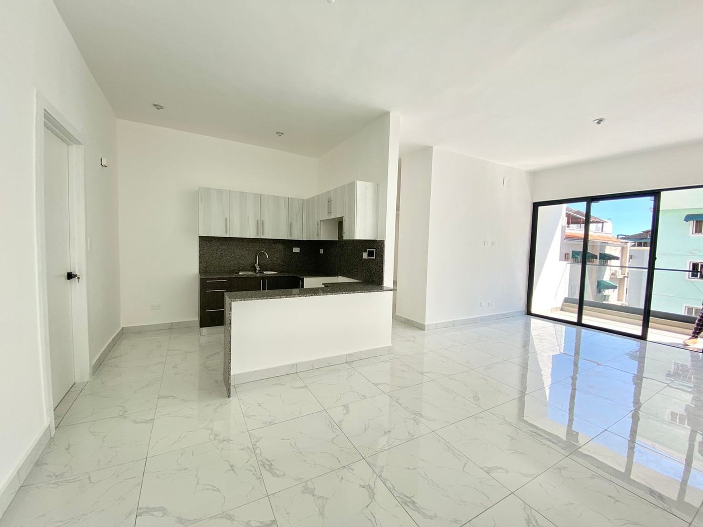 apartamentos - Moderno apartamento en Evaristo Morales de 2 habitaciones  0