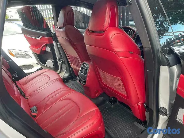 jeepetas y camionetas - MASERATI LEVANTE S 2017 8