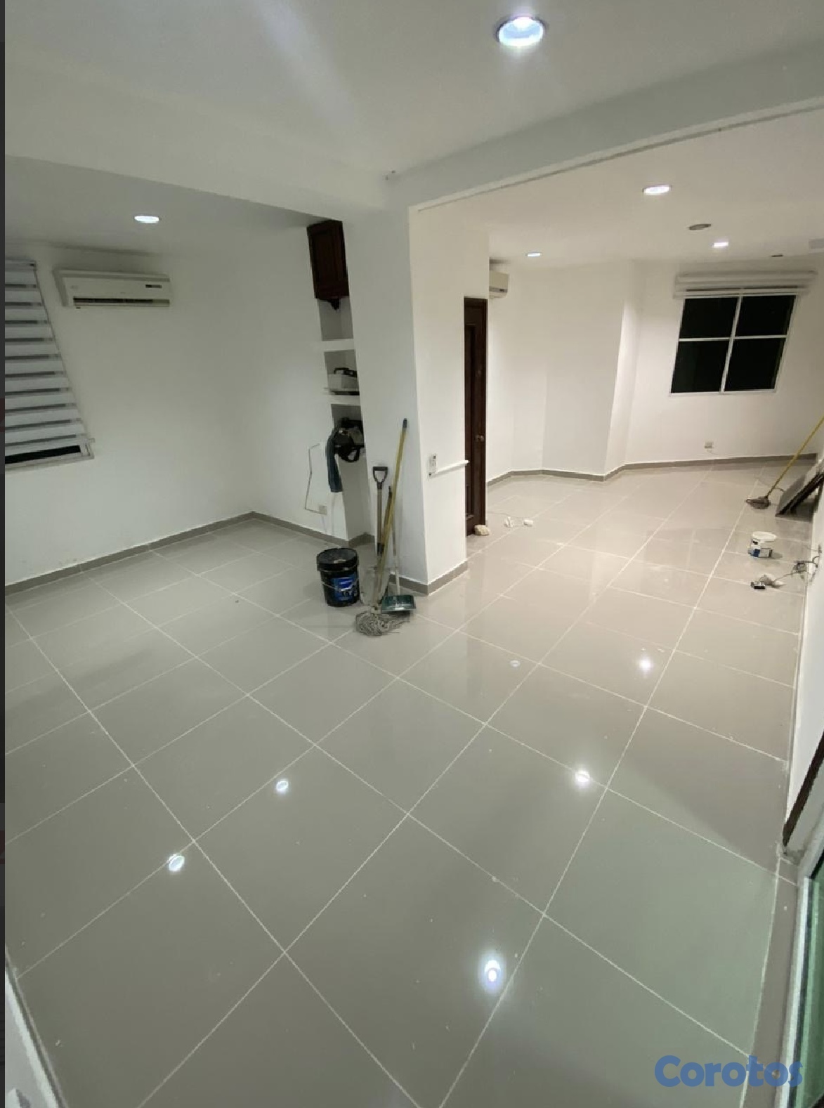 oficinas y locales comerciales - Alquilo local en Torre profesional  6