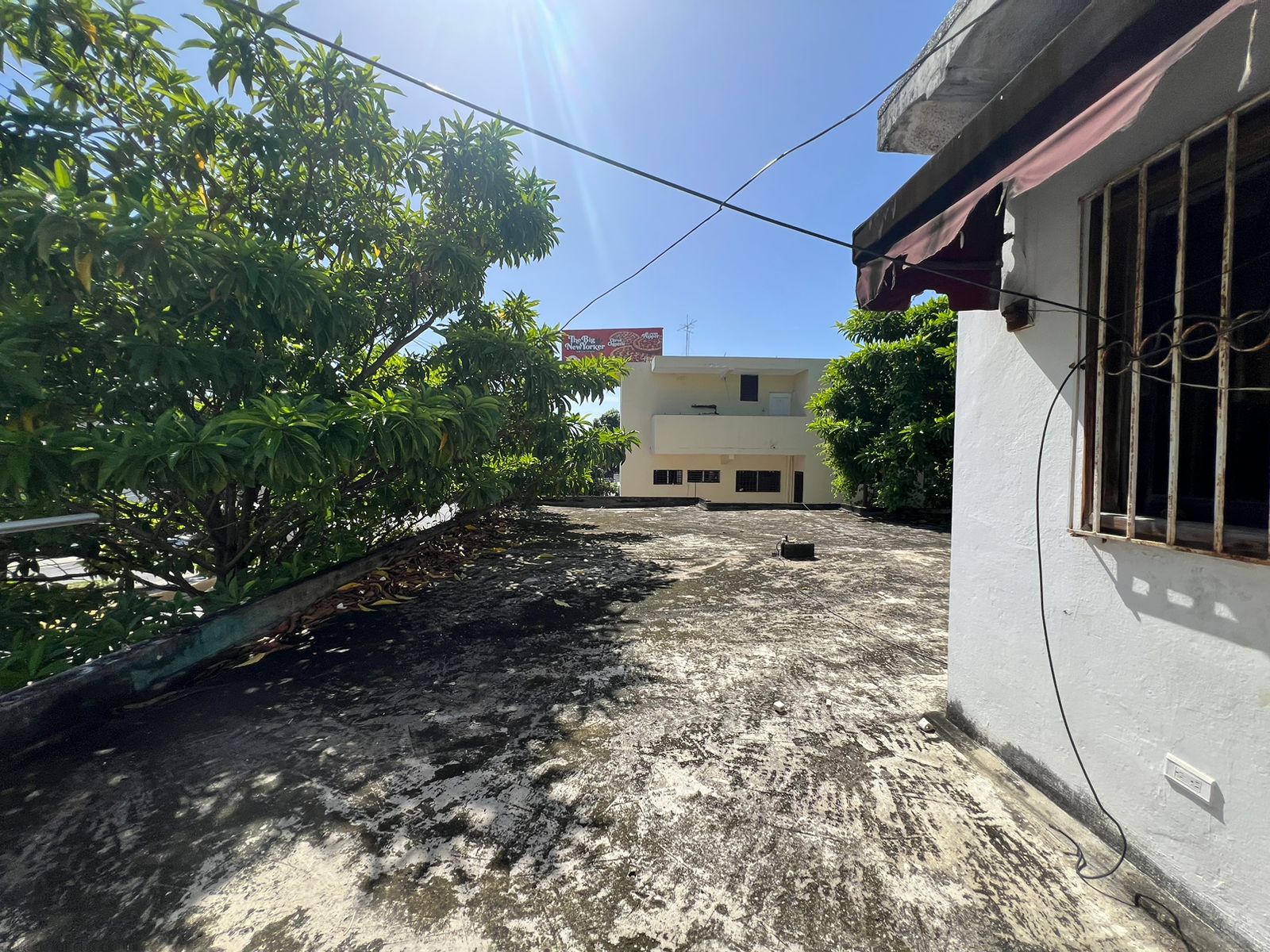 solares y terrenos - Mata Hambre, Solar Comercial En Venta!