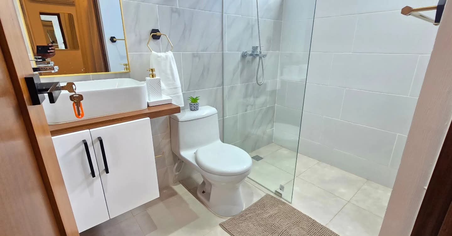 apartamentos - RENTO 4TO PISO CON ASCENSOR EN LA ESMERALDA SANTIAGO A 2 MINUTOS DEL MONUMENTO  9