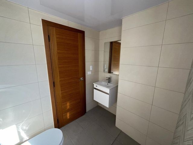 apartamentos - Apartamento en venta #24-1156 piso bajo, 1 dormitorio, ascensor, parqueadero 5