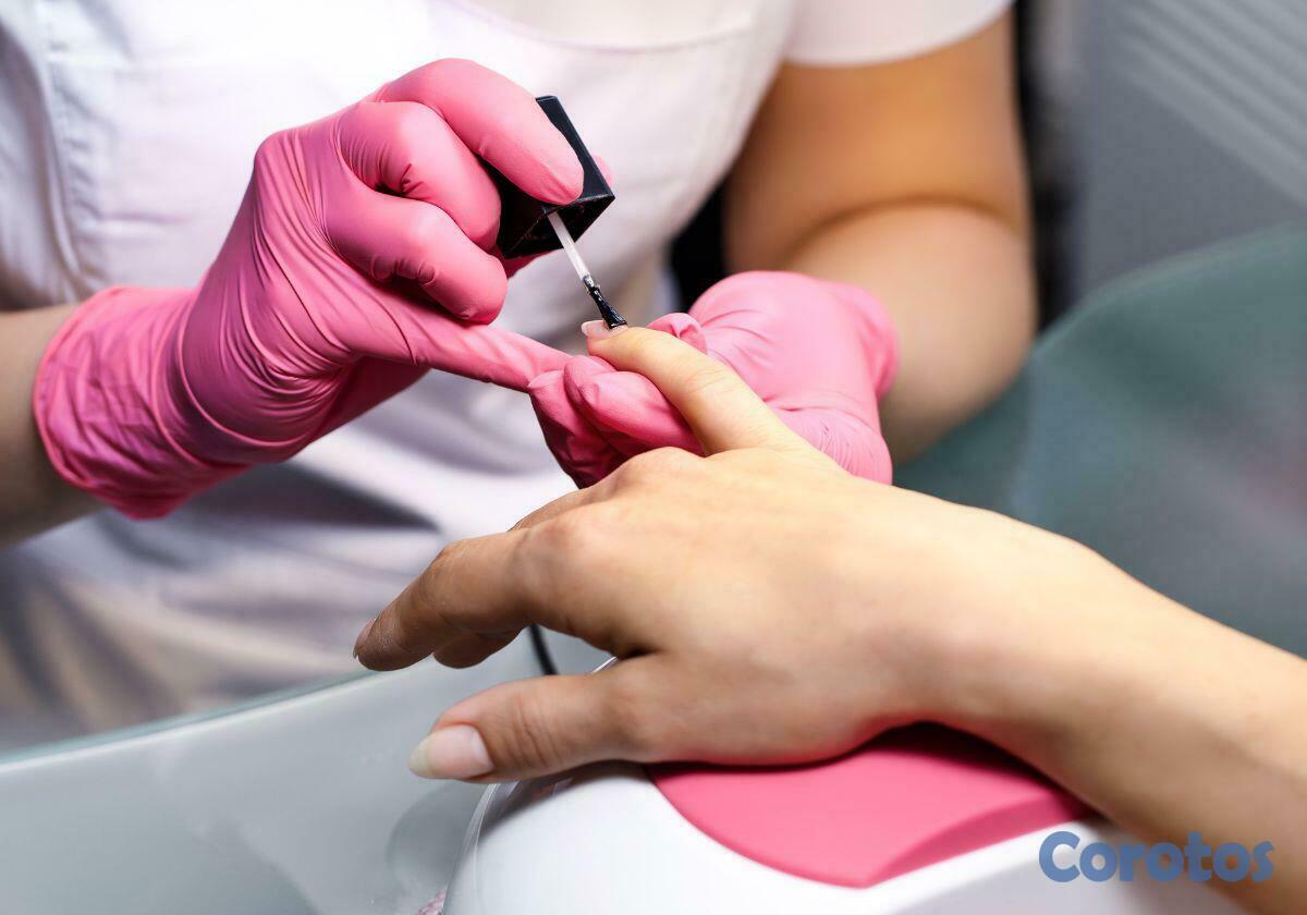 empleos disponibles - Se busca manicurista 2