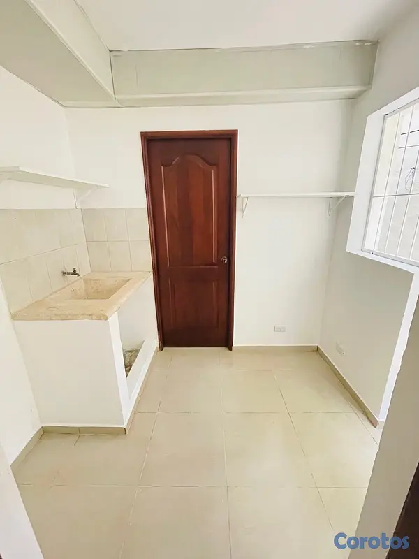 apartamentos - Apartamento en 1er nivel, próximo a la Av. Máximo Gómez, Gascue. 11