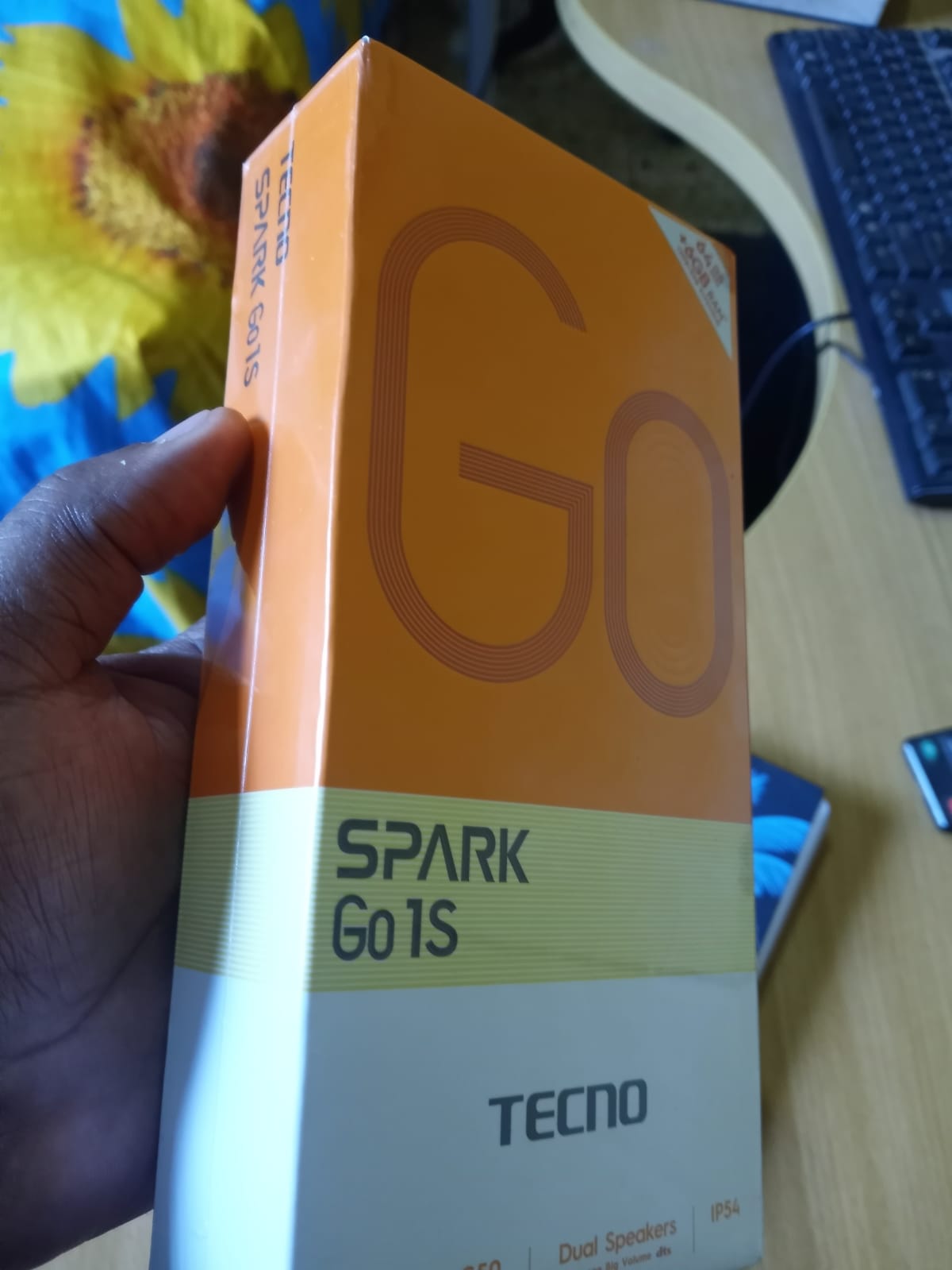celulares y tabletas - Spark Go 1s 2025 64gb, 6gb de Ram Verde nuevo caja  1