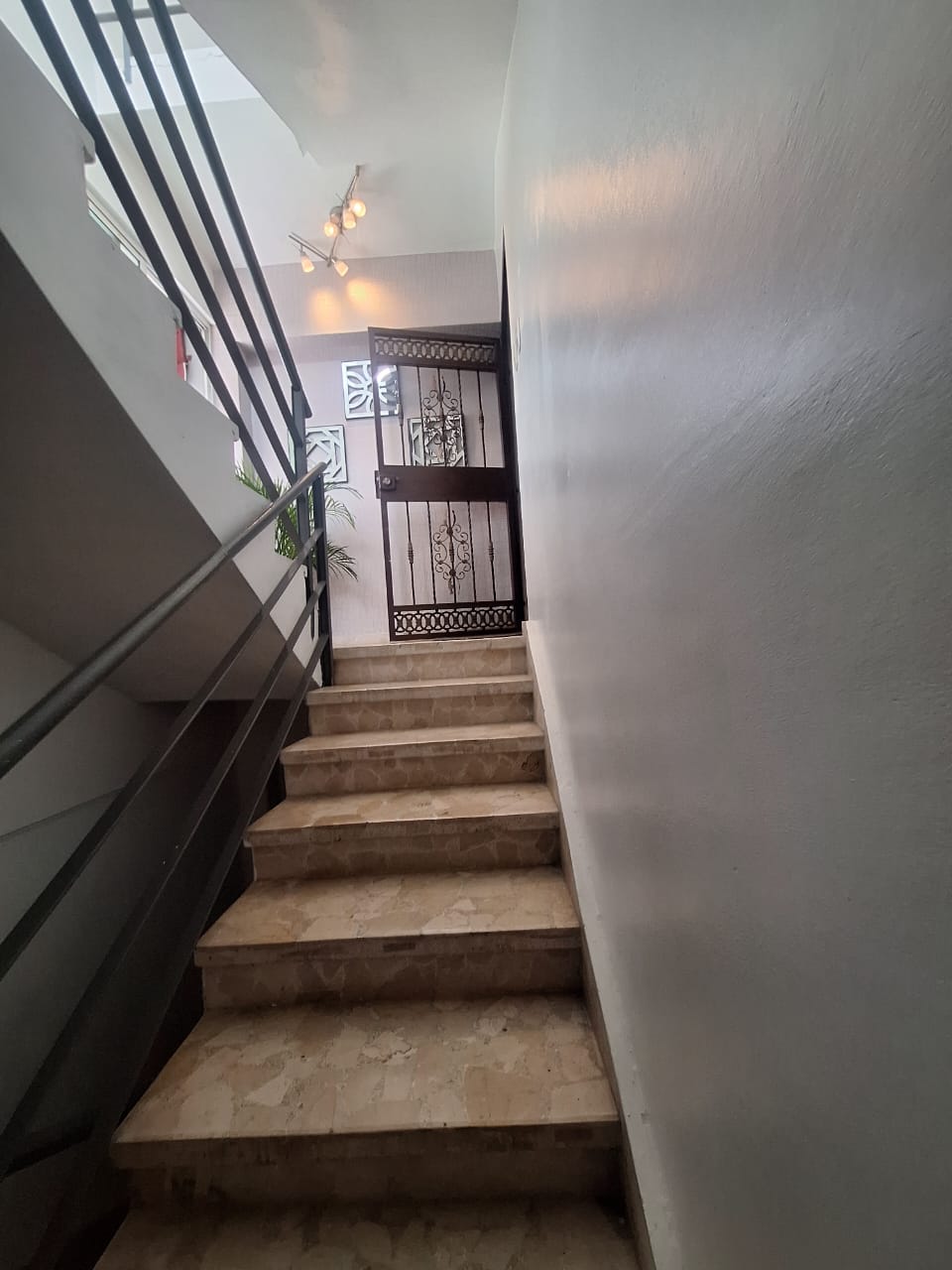 apartamentos - Se vende apartamento tipo penhouse en Don Bosco 8