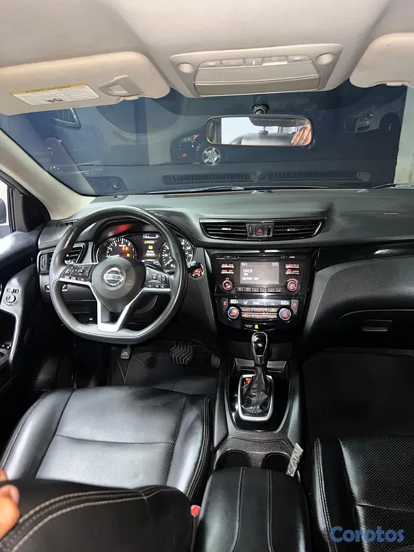 jeepetas y camionetas - Nissan Rogue SV Sport 2017 8