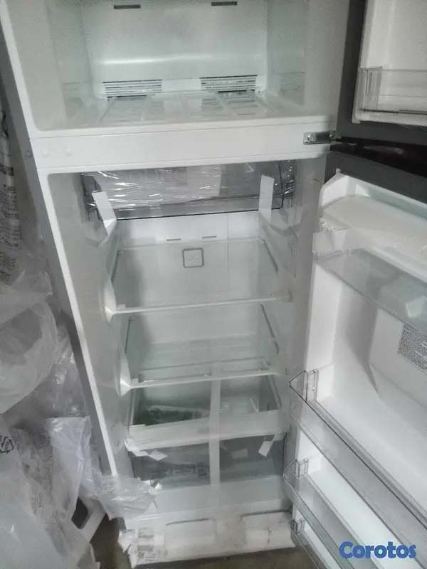 electrodomesticos - Nevera Midea de 12 pies. 2
