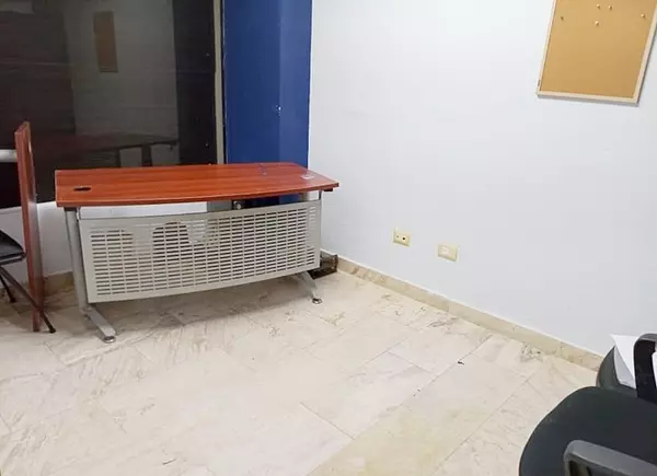 oficinas y locales comerciales - Local en venta en los Prados  7