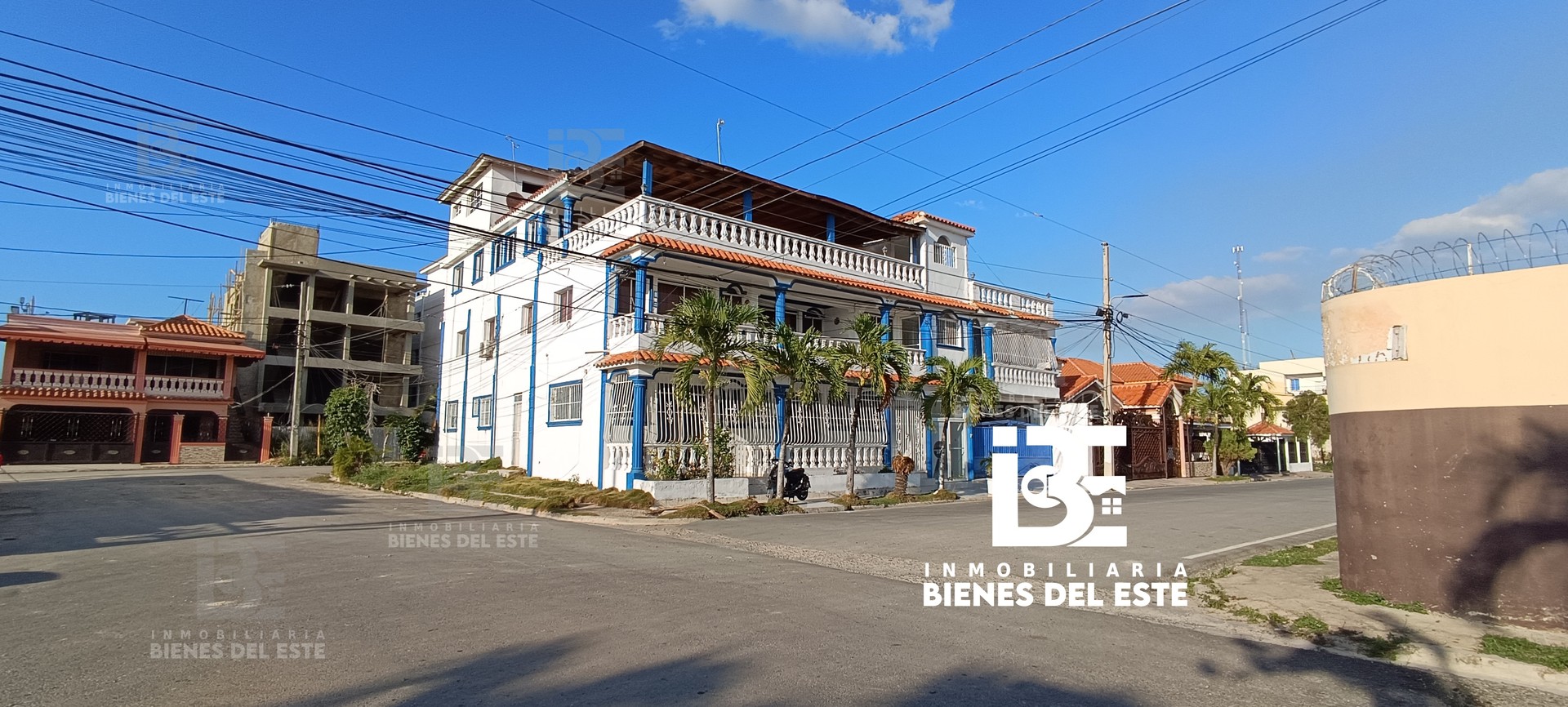 habitaciones y viviendas compartidas - Edificio con 7 Apartamentos y un Penthouse