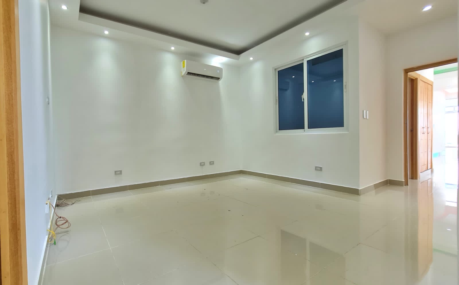 apartamentos - *La Esperilla* Alquiler apartamento. Línea blanca  2