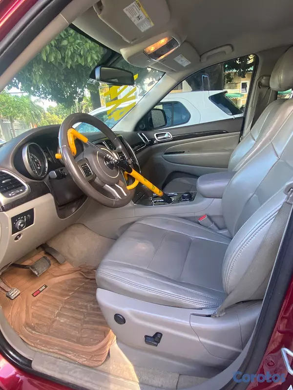 jeepetas y camionetas - JEEP GRAN CHEROKEE 2012 6
