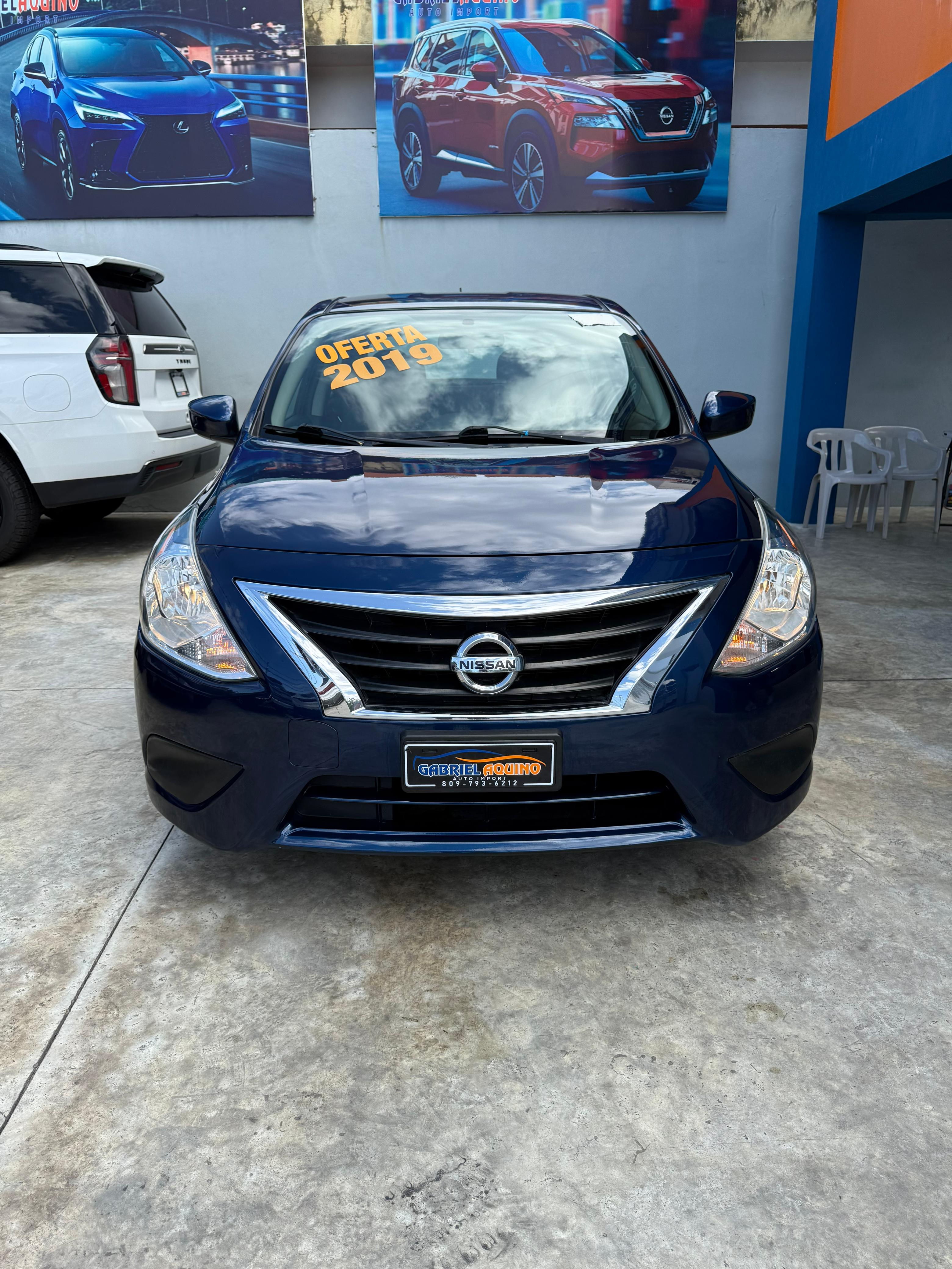 carros - nissan versa sv  2