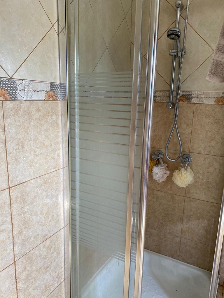casas - Residencia de 2 Niveles en Los Laureles  5