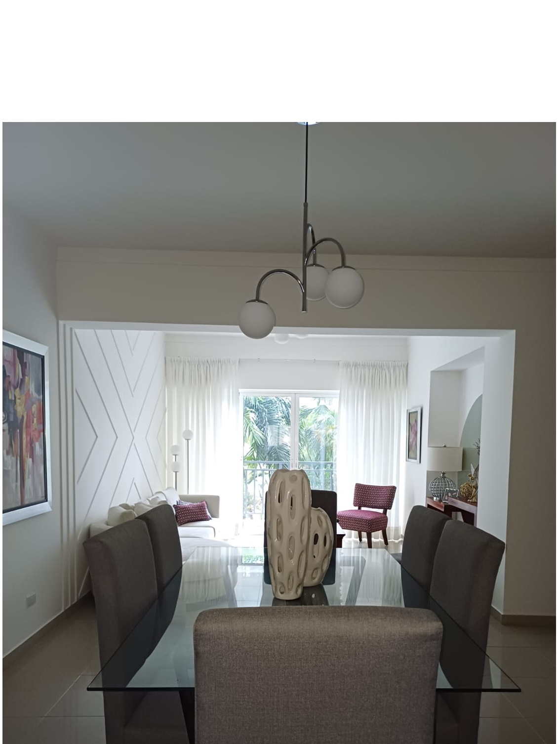 apartamentos - APTO de 2 HABS. , con BALCON en el Ensanche PIANTINI,  3er. NIVEL, 164 Mts.2