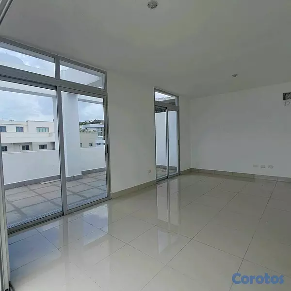 apartamentos - Penthouse piso alto en Evaristo Morales  10