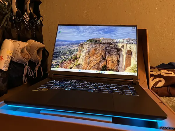 computadoras y laptops - ASUS ROG STRIX G16 (2025) G615J 10