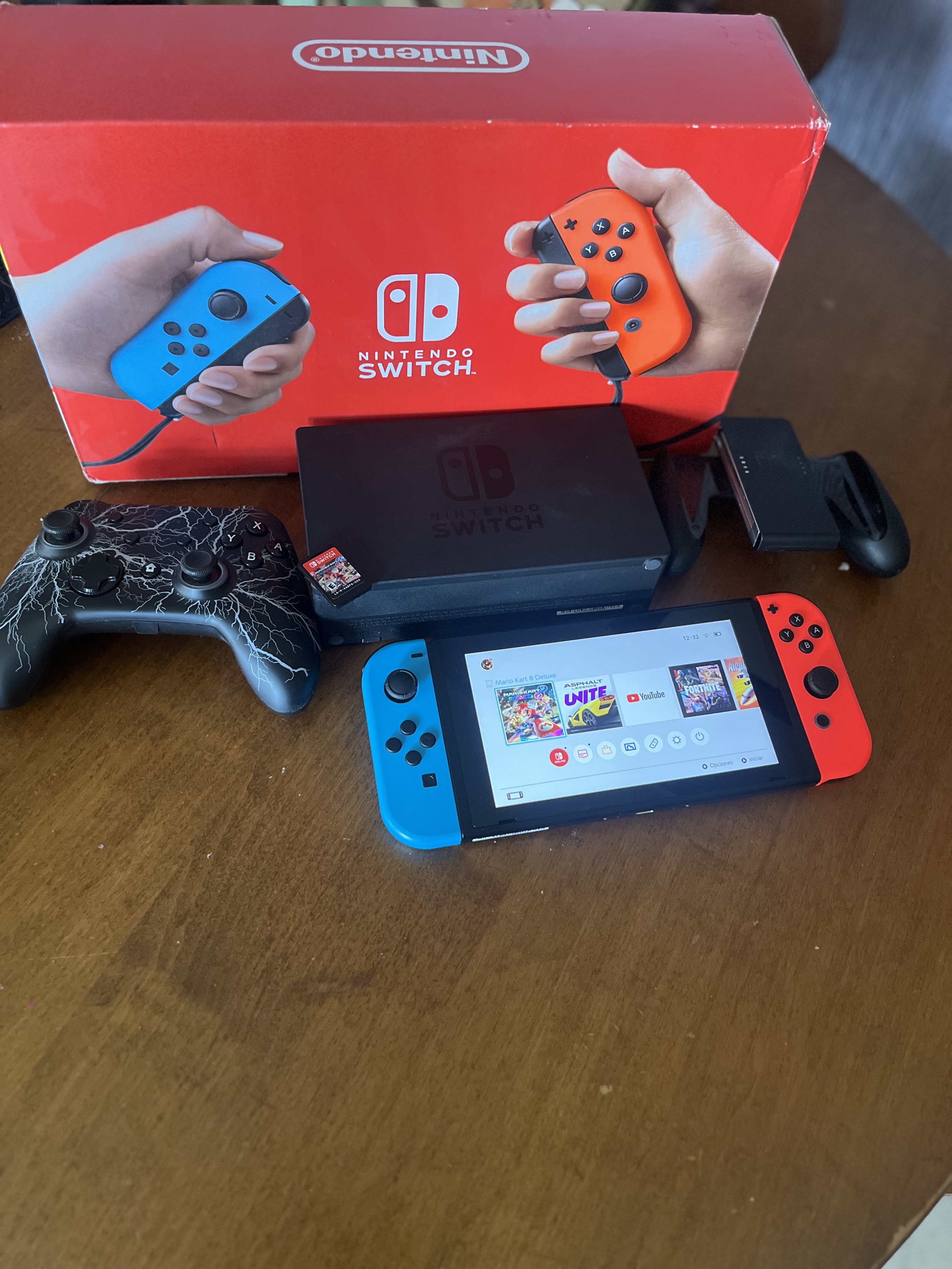 consolas y videojuegos - Nintendo switch v2 como nuevo 