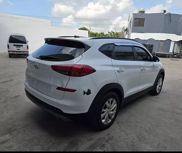 jeepetas y camionetas - HYUNDAI TUCSON 2020 BLANCO DIESEL 4