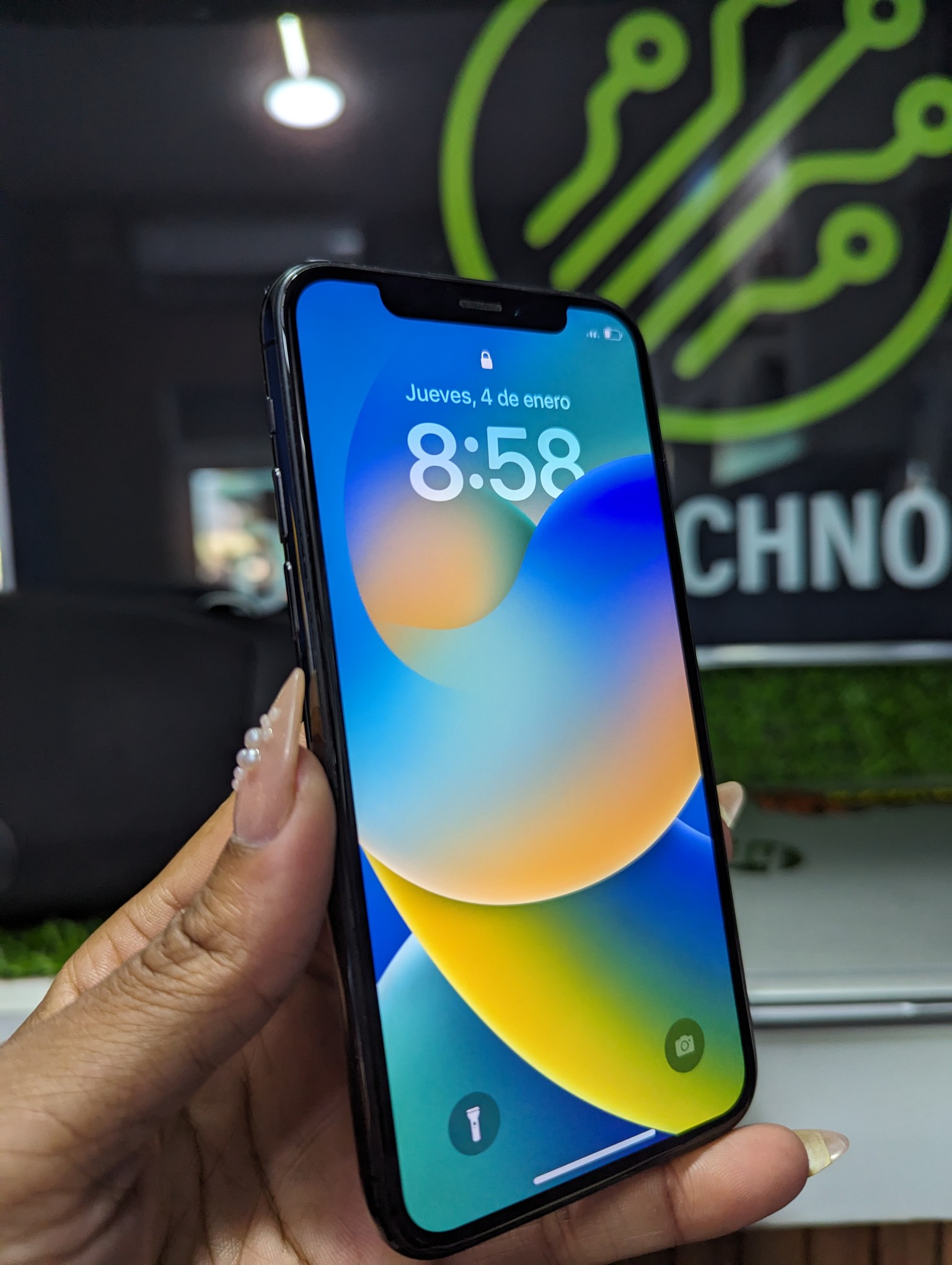celulares y tabletas - iPhone 11 pro  1