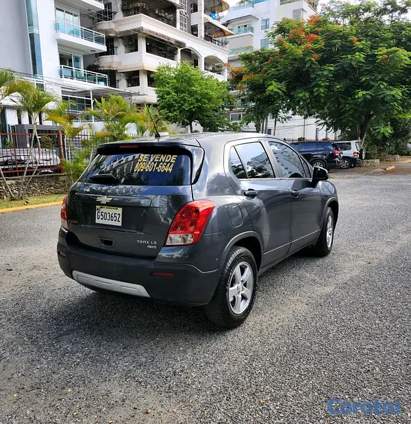 jeepetas y camionetas - Hermosa Chevrolet Trax LS 5