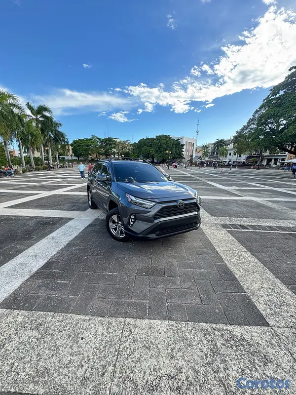 jeepetas y camionetas - Toyota RAV4 XLE Premium 2023 7