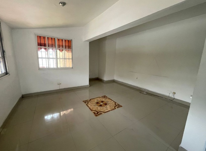 casas - Alquiler de Casa comercial cerca de Ikea 3