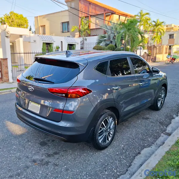 jeepetas y camionetas - Hyundai Tucson DOHC MAGNA 4