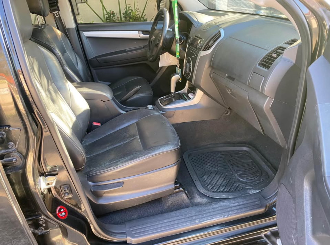 jeepetas y camionetas - Isuzu D-Max 2015 – Impecable, Automática, Lista pa 8