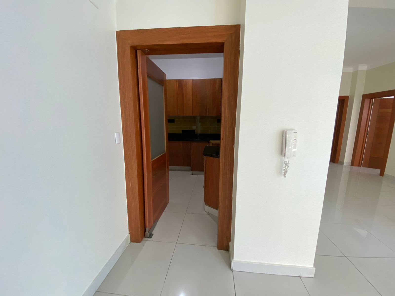 apartamentos - Apartamento 2do Nivel en Villa Olga  8