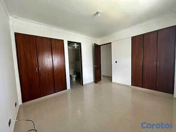 apartamentos - Rento apartamento torre clásica Evaristo Morales  8