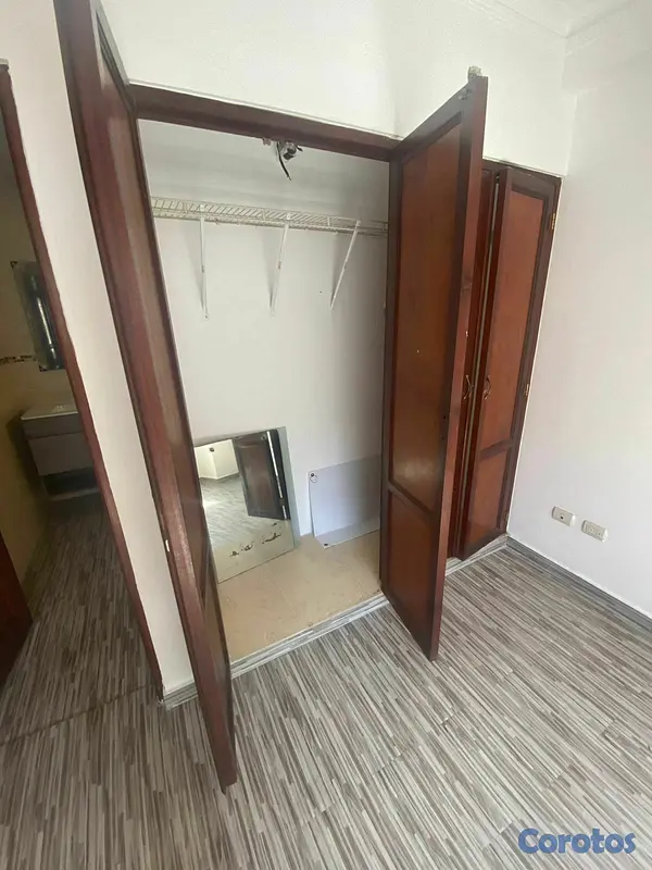 apartamentos - APARTAMENTO EN VENTA – AVENIDA INDEPENDENCIA 5