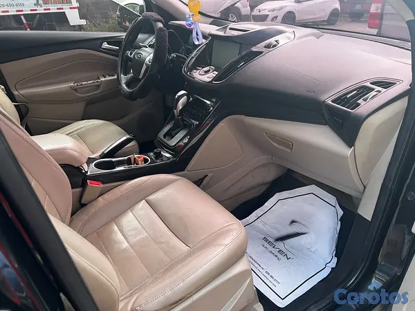 jeepetas y camionetas - Ford escape titanium full 2014 5