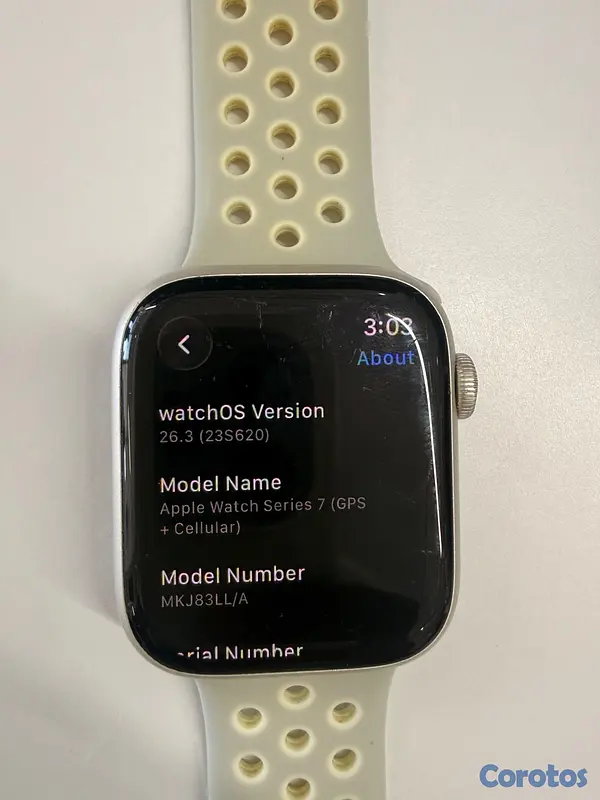 celulares y tabletas - Apple Watch Series 7 de 45mm Silver con correa deportiva 2