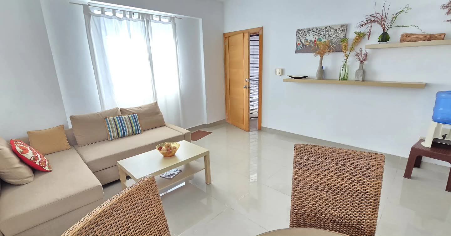 apartamentos - RENTO ESTUDIO AMUEBLADO 4TO PISO  ATRAS DE UNIÓN MEDICA CALLE LEON JIMÉNEZ  8