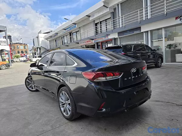 carros - HYUNDAI SONATA NEW RISE 2018 NEGRO GASOLINA 6