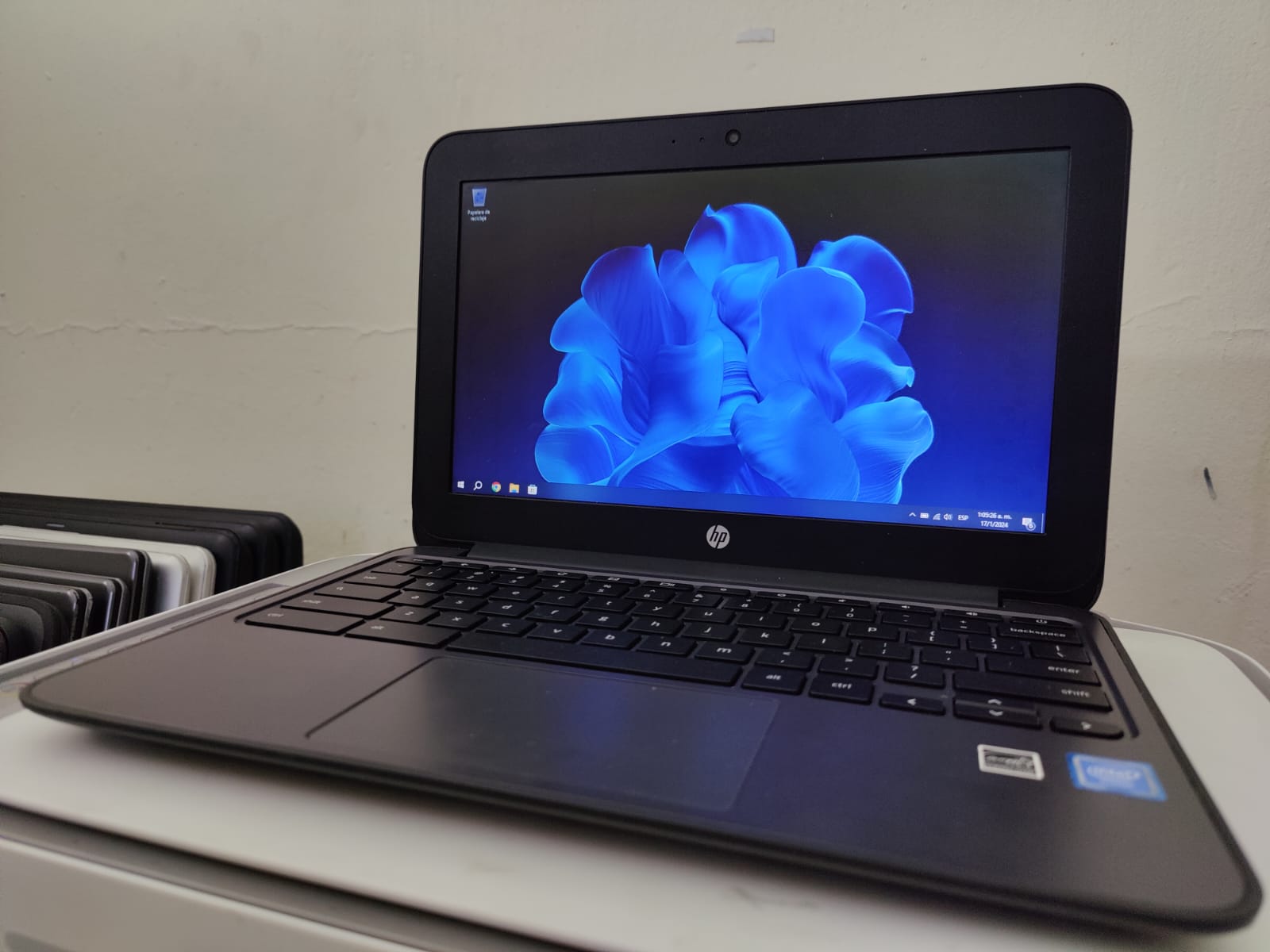 computadoras y laptops -  OFERTA mini HP Windows 10 y Office disco de 16GB 