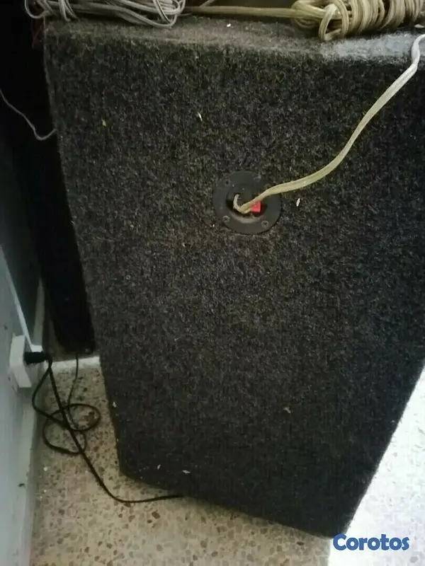 otros electronicos - Venta juego de Bafler con Bocinas de 380 whats. 3