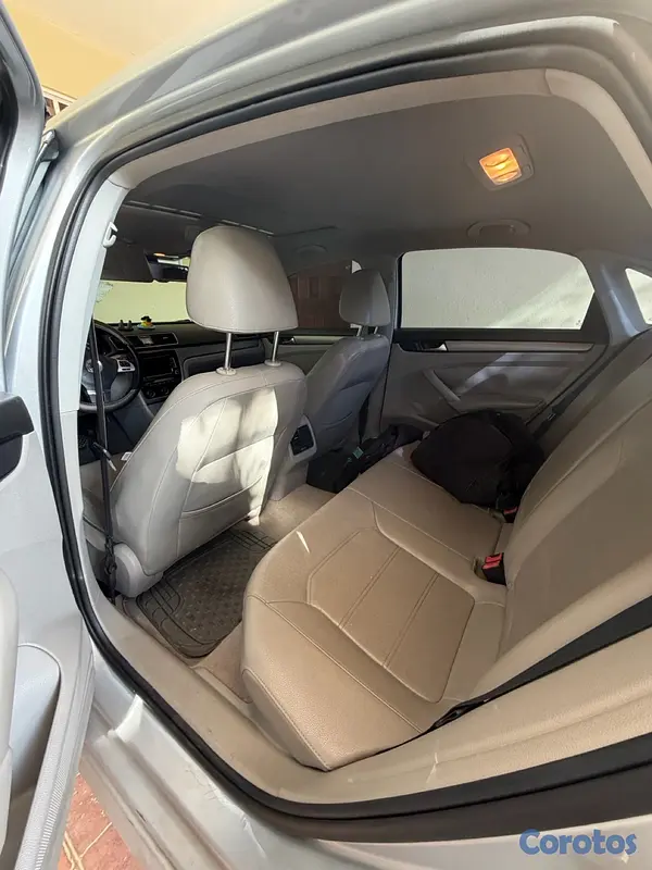 carros - Volkswagen Passat 2014 9