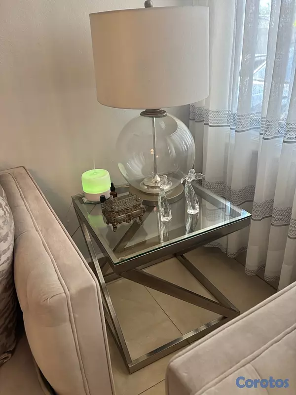 muebles y colchones - Estoy remodelando la casa y vendo 3 mesas por 15,000 2