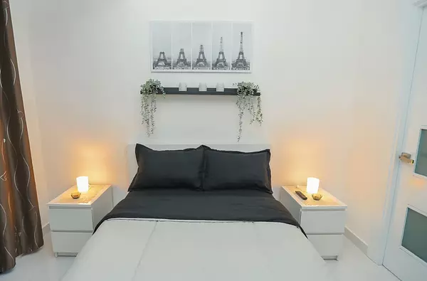 apartamentos - Se alquila apartamento amueblado en Urbanización Real 4