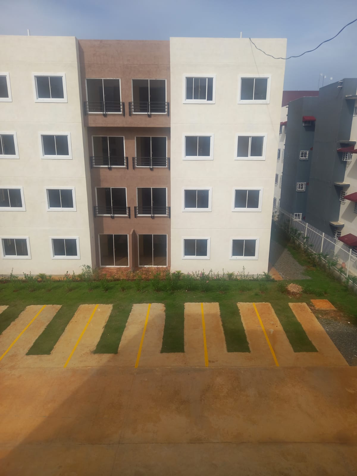 apartamentos - VENDO APART. PARA INVERTIR O VIVIR STO DGO ESTE 0