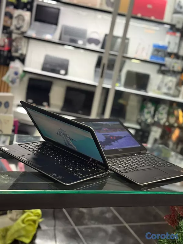 computadoras y laptops - Dell latitude e7240 i5 8gb ram  1